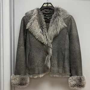 DKNY Genuine Lamb Shearling Jacket with Plush Faux Fur Trim – Size 12